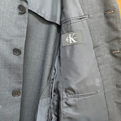 Calvin Klein ダークグレー スーツの画像
