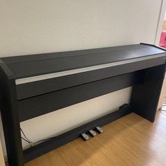 Roland 電子ピアノ　F-120SB 人気の黒い2013年製の画像