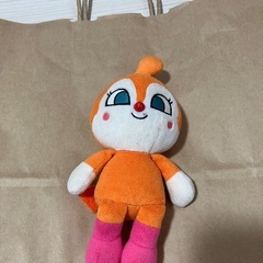 ④ドキンちゃんのぬいぐるみ