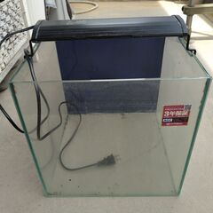 人気の　30㎝キューブ水槽　蛍光灯付き　2点セット	