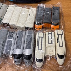 プラレールの電車等