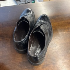 A2505-402 レザーシューズ　ウィングチップ　ブラック　26㎝　キズ汚れ有り　紐なしの画像