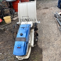 歩行田植え機