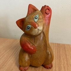 猫の置物(木製)