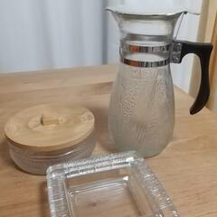 昭和レトロ  ガラス製水差しと木製蓋の皿セット   アデリアグラス