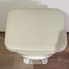 【6月処分】ゴミ箱　分別の画像