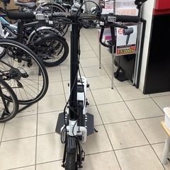 【美品】glafit グラフィット　電動スクーター　電動バイク　X-SCOOTER  LOM-01 最高速25km／h以上　公道走行可　要原付免許　ヘルメット付きの画像
