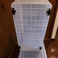 衣装ケースの画像