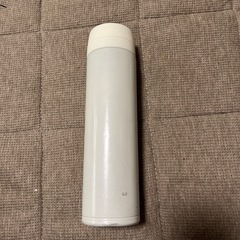アイリスオーヤマ水筒