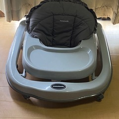 ベビー歩行器の画像