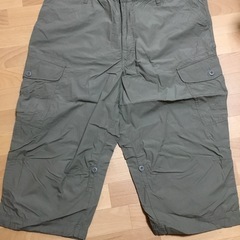 【新品未使用】UNIQLOロールアップスリークォーターカーゴの画像
