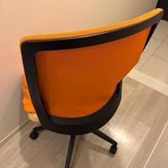 イトーキ　デスクチェアの画像