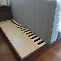キングサイズベッドフレームx ２個セットの画像