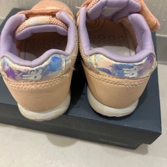 ニューバランス　マーメイドピンク　15cm
の画像