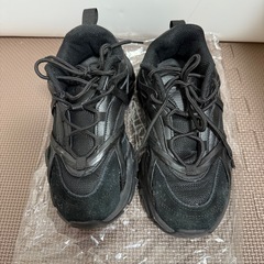 FILA フィラ　スニーカー　ブラック　22.5cmの画像