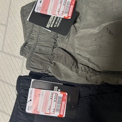 新品タグ付き　ショートパンツ　2枚 160
の画像