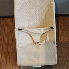 ベビービョルン バウンサー ベージュ色