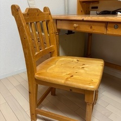 天然木ナチュラルデスクと引き出し、椅子　中古の画像