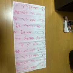 ピンク色　目隠し布製