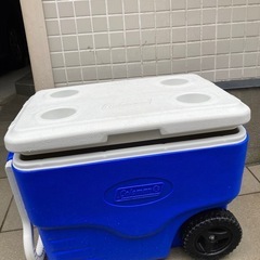 【商談中】コールマン キャスター付きクーラーボックス　40QT