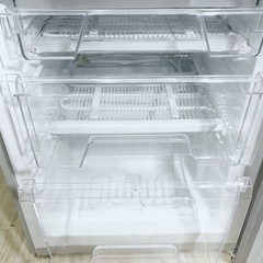 (送料無料) 2021年 極美品 142L 冷蔵庫 ガラス棚とクリアケース採用 ⑤の画像