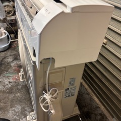 標準取付費込み🌸激安販売　　SHARP2022年製6〜8畳の画像
