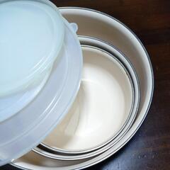受付済　ホーロー製容器の画像