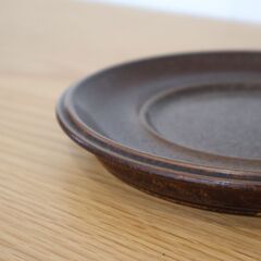 フィンランドARABIA(アラビア)社、Ulla Procope(ウラ・プロコッペ)デザインのRuska(ルスカ) ヴィンテージ デザートプレート/16cm♪北欧食器らしい温かな雰囲気が魅力のお皿！の画像