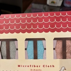 マイクロファイバークロスとハンカチタオルの画像