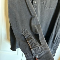 Wrangler ブラックデニム シャツジャケットの画像