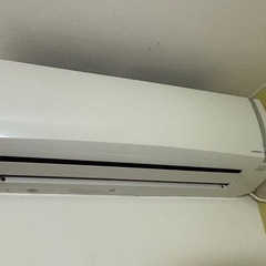 エアコン赤色点滅でしたが使用可能みたいです