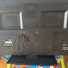 AQUOS SHARP 32インチテレビの画像