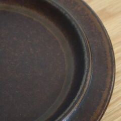 フィンランドARABIA(アラビア)社、Ulla Procope(ウラ・プロコッペ)デザインのRuska(ルスカ) ヴィンテージ デザートプレート/20cm♪北欧食器らしい温かな雰囲気が魅力のお皿！の画像