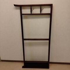 衣紋掛け 天然木 飾り彫り 折りたたみ可 高さ149cm 奥行74cm 幅150cm 和家具 昭和レトロ 着物 コート ビンテージの画像
