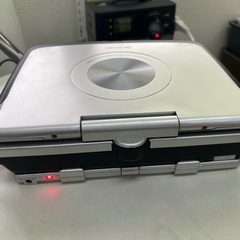 再値下げ　　EVERGREEN スピニングディスプレイ搭載　ポータブルDVDプレーヤーの画像