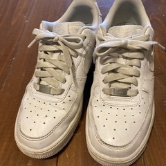 NIKE エアフォース1 ‘07 白 24.5
