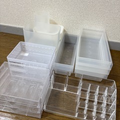 yazi 伸縮収納ケース　コスメケースほか