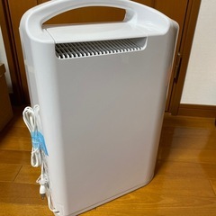 　　　取引き中　　
ほぼ新品、コロナ除湿機　cds6323の画像