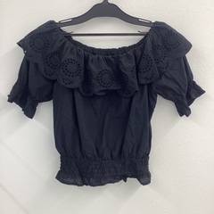オフショルトップス　ブラック