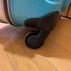 グリフィンランド　スーツケース①　LM7000の画像