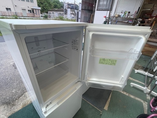 【リサイクルサービス八光】2021年製　シャープ　ホワイト系　SJ-D15G-W 152/2ドア つけかえどっちもドア冷蔵庫