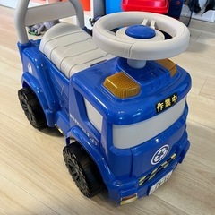 足けり乗用玩具　ゴミ収集車　トイザらス限定の画像
