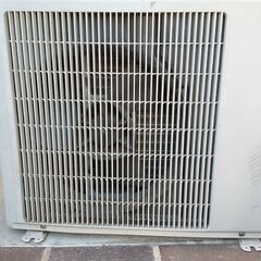 古い富士通ゼネラルエアコン6畳用（古いのでR22ガスです