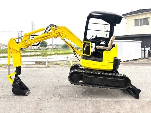 コマツ　PC12UU-2 ブレーカー付き　バケット2個付き　低時間　ミニユンボ　1.5t ★超美車★ 現物確認大歓迎　お見逃しなく