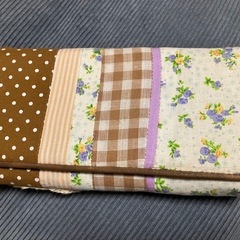 ✴️お値下致しました
★数日使用のみ★刺繍・長財布★ の画像