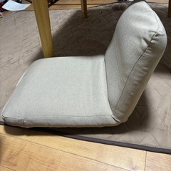 【お譲り先決まりました】こたつ、座椅子の画像