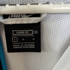 NIKE フード付き　ジャンパーの画像