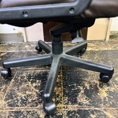 ビジネスチェア オフィス 家具の画像
