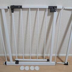 ※購入者決まりました※【美品】ベビースチールゲート(ホワイト)　...