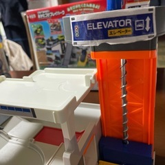 ひろげてあそぼう！おかたづけプレイパーク　トミカ　タカラトミーの画像